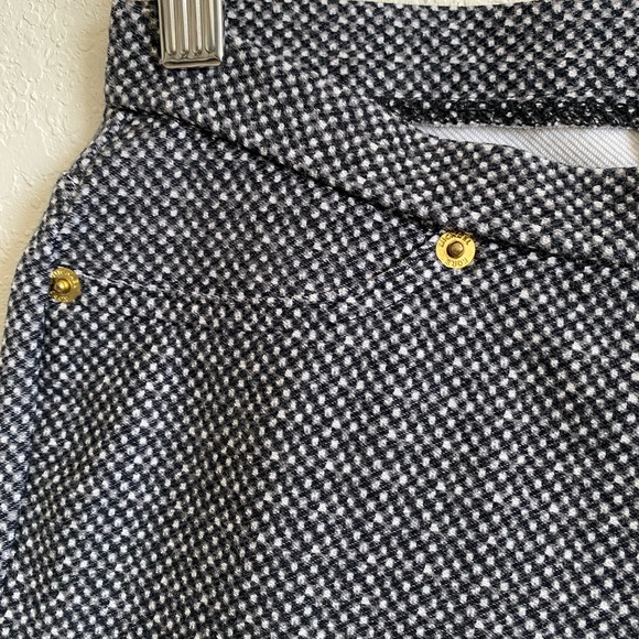 Michael Kors Women’s Leggings size S/P. Petite. Gray & White with 2 Back pockets - Picture 8 of 15